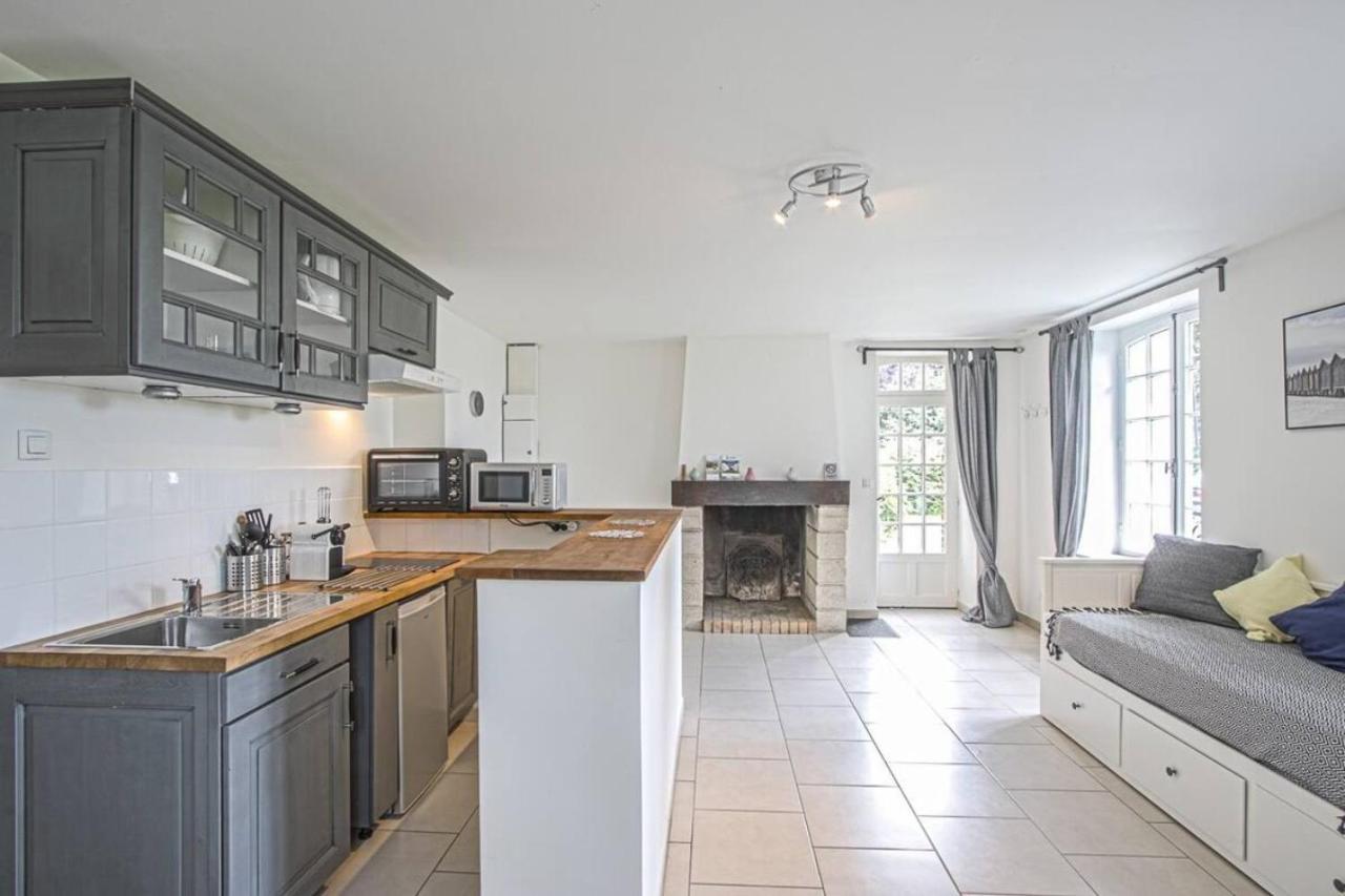 Appartement De Charme Dans Un Chateau A 5 Min D'Honfleur Gonneville-sur-Honfleur Exterior photo